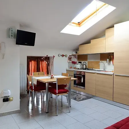 La Mansarda Sul Apartament Lezzeno